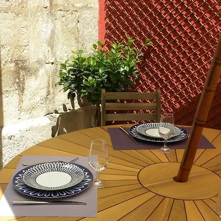 La Terrasse Du Marche Aux Fleurs Montpellier